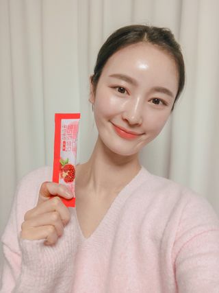 헬스업_쁘띠쁘띠석류콜라겐젤리_20g x 14포 — 5점을 준 리뷰어가 2020년 12월 올린 사용 사진