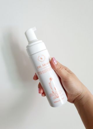 MF프리 [닥터문] 유산균 락토케어 질경초 여성청결제 200ml (폼타입) — 5점을 준 리뷰어가 2022년 7월 올린 사용 사진