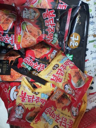 삼양냉동 [삼양] 불닭참치마요구운주먹밥+불닭볶음김치구운주먹밥 2세트구성 — 4.5점을 준 리뷰어가 2021년 2월 올린 사용 사진