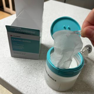 리더스코스메틱 리더스 카밍 바이오틱스 퀵 수딩 패드 — 5점을 준 리뷰어가 2022년 4월 올린 사용 사진