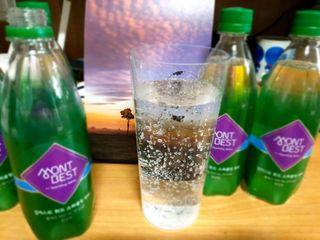 몽베스트 Montbest with Sparkling water Plain 20병 — 5점을 준 리뷰어가 2022년 5월 올린 사용 사진