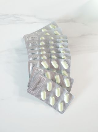 클린24시간 지중해로 쏙빠지다 1SET (800mg*60정) — 5점을 준 리뷰어가 2022년 10월 올린 사용 사진