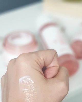 아이앤립 / EYENLIP 아이앤립 연어오일 리바이탈라이징 토너+앰플+크림 3종 세트 — 4점을 준 리뷰어가 2021년 4월 올린 사용 사진