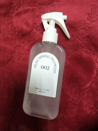 디어포레스트 숲속의 하루 패브릭미스트 (섬유향수/ 룸스프레이) 200ml — 5점을 준 리뷰어가 2022년 7월 올린 사용 사진
