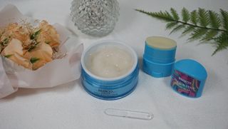 비엠비코 [썸머케어] 퀸79 노블 골드 아쿠아크림+더 선스틱 SPF50+PA+++ — 5점을 준 리뷰어가 2021년 6월 올린 사용 사진