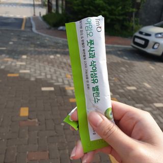 아임오 풋사과 식이섬유 밸런스 젤리 14포 — 5점을 준 리뷰어가 2021년 6월 올린 사용 사진