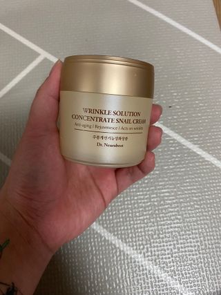 Dr.느루벗 느루벗 링클 솔루션 콘센트레이트 스네일 탄력 달팽이 크림 80g — 5점을 준 리뷰어가 2021년 5월 올린 사용 사진