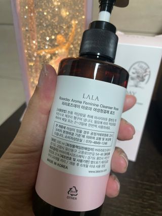 라라로즈데이 시즌2 여성청결제 200ml 아로마 페미민 클렌저, 독일더마인증 — 5점을 준 리뷰어가 2021년 9월 올린 사용 사진