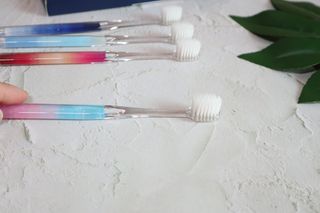 에브리모먼트 에브리 모먼트 칫솔 Every moment toothbrush — 5점을 준 리뷰어가 2022년 2월 올린 사용 사진