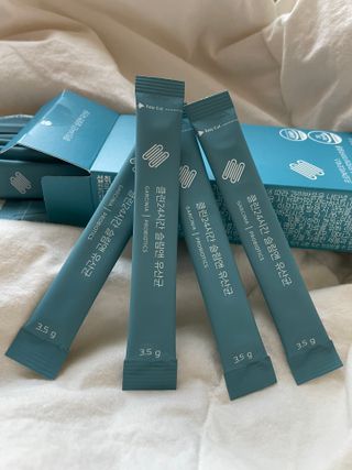 클린24시간 슬림앤유산균 1박스 (3.5g X 15포) — 5점을 준 리뷰어가 2022년 11월 올린 사용 사진