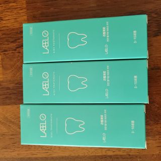 치과에서 쓰는 치약 _ 라벨제로 저불소 꼬마, 키즈, 유아, 베이비, 주니어 안전한 어린이치약 — 5점을 준 리뷰어가 2022년 12월 올린 사용 사진