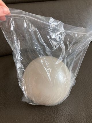 트라택 쿠셔닝 웨이트볼 0.5kg + 1kg SET — 5점을 준 리뷰어가 2022년 4월 올린 사용 사진