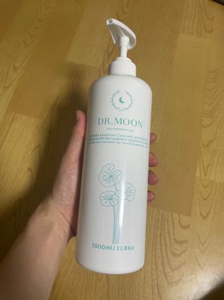 [닥터문] 센텔라 시카케어 화이트머스크 바디워시 1000ml — 5점을 준 리뷰어가 2023년 6월 올린 사용 사진