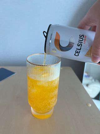 셀시어스 오리지널 325ml 에너지 비타민 피트니스 드링크(24can) 다이어트 음료 — 5점을 준 리뷰어가 2022년 5월 올린 사용 사진