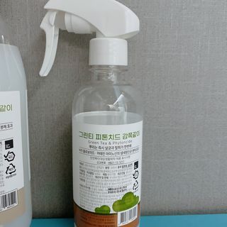 [엠메이데이] 그린티 피톤치드 감쪽같이 500ml + 손소독액 50ml — 5점을 준 리뷰어가 2021년 12월 올린 사용 사진