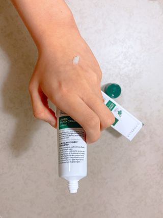 랑벨 랑바이오 블랙 시카 크림 50ml(블랙비 프로폴리스, 시카 4종, 판테놀 10 함유) — 5점을 준 리뷰어가 2023년 2월 올린 사용 사진