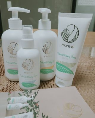 mom e 맘이 내추럴 베이비 케어 샴푸앤바스+로션 — 5점을 준 리뷰어가 2021년 1월 올린 사용 사진