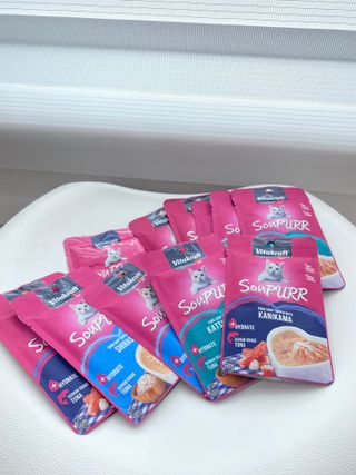 비타크래프트 고양이 수프 50g 3가지맛 x4팩씩 총 12팩 — 5점을 준 리뷰어가 2021년 8월 올린 사용 사진