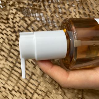 스킨1004 [SKIN1004] 마다가스카르 센텔라 라이트 클렌징 오일 200ml — 4.5점을 준 리뷰어가 2024년 7월 올린 사용 사진