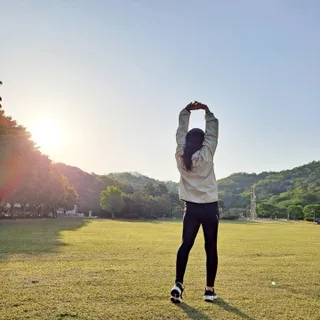 크노텐 후디집업자켓(다이어트땀복) — 5점을 준 리뷰어가 2022년 5월 올린 사용 사진