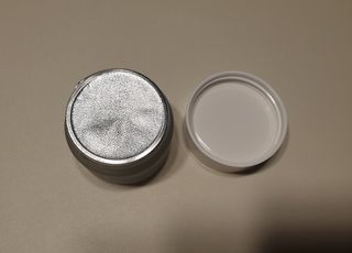 산수시 아쿠아 베네핏 24h 수부지 물광 속건조 수분크림 50ml — 5점을 준 리뷰어가 2021년 7월 올린 사용 사진