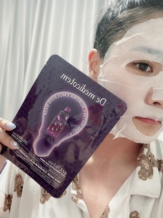 더메디코템 일루미네이팅 오로라 에멀젼마스크 — 5점을 준 리뷰어가 2025년 6월 올린 사용 사진