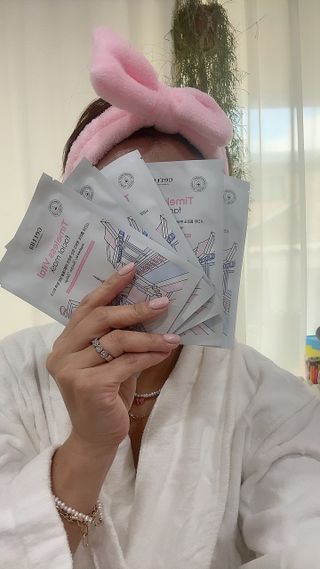 세뚜아(Cettua) [세뚜아] 타임리스 바이탈 페이셜 마스크팩  Cettua Timeless  Vital Mask 5매 — 5점을 준 리뷰어가 2024년 1월 올린 사용 사진