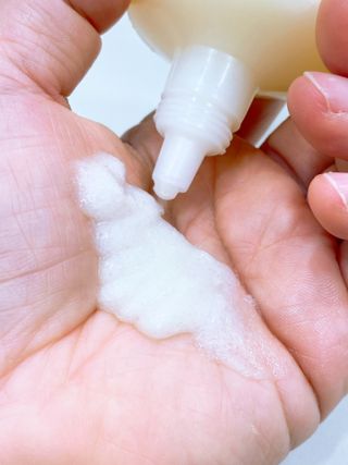 닥터시드 페퍼민트 앤 레몬 비건 비듬케어 쿨 탈모 두피 스크럽 샴푸 — 4점을 준 리뷰어가 2024년 7월 올린 사용 사진