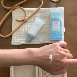MF[스킨1004] 마다가스카르 센텔라 히알루-시카 워터핏 선세럼 50ml — 5점을 준 리뷰어가 2024년 5월 올린 사용 사진