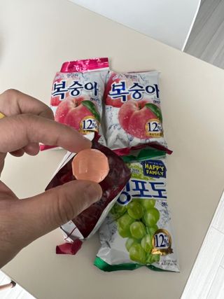 청포도캔디 복숭아캔디 — 5점을 준 리뷰어가 2022년 11월 올린 사용 사진