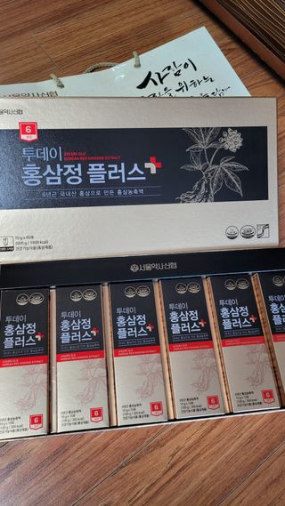 서울약사신협_투데이홍삼정플러스스틱_10g x 60포 — 5점을 준 리뷰어가 2021년 6월 올린 사용 사진