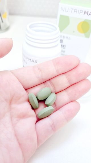 뉴트립맥스(NUTRIPMAX) 뉴트립맥스 슬림 카테킨 700mg 30정 1개월분 — 5점을 준 리뷰어가 2021년 7월 올린 사용 사진