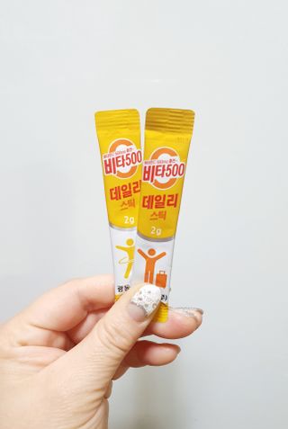 광동제약 [광동] 비타500데일리스틱 70포X2개 + 뚱랑이엽서 + 쇼핑백 증정 — 5점을 준 리뷰어가 2022년 1월 올린 사용 사진