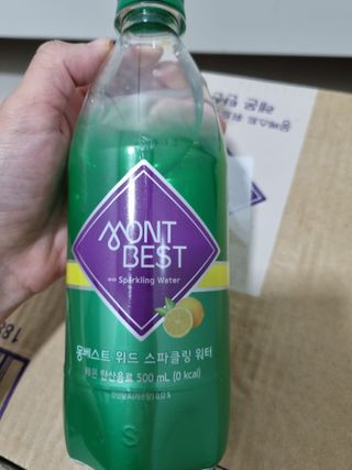 몽베스트 Montbest with Sparkling water Lemon OR Lime 20병(랜덤) — 5점을 준 리뷰어가 2021년 10월 올린 사용 사진