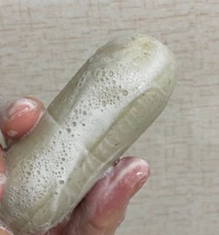 제이제이바이오 허브마사지바 올인원 알약비누 — 5점을 준 리뷰어가 2022년 4월 올린 사용 사진