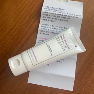 셀프 모이스처라이징 프로텍션 크림 셀프 모이스처라이징 프로텍션크림 — 4점을 준 리뷰어가 2022년 3월 올린 사용 사진