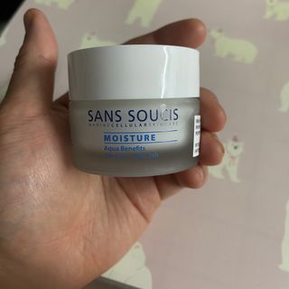 산수시 아쿠아 베네핏 24h 수부지 물광 속건조 수분크림 50ml — 5점을 준 리뷰어가 2021년 6월 올린 사용 사진