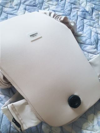 베베누보 다이얼핏 밀착 아기띠 더 이지슬링 Lv3 — 5점을 준 리뷰어가 2021년 6월 올린 사용 사진