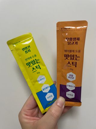 페페로니 맛있는 스틱 - 무항생제 닭고기 15개 + 원양선 참치 15개 — 4.5점을 준 리뷰어가 2021년 8월 올린 사용 사진