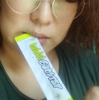 [1박스 구매평] 휘티부스터 데일리 샤인 스틱 선&브라이트닝 케어 이너뷰티 — 4.5점을 준 리뷰어가 2025년 7월 올린 사용 사진