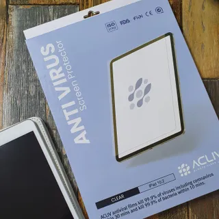 아클리브 Premium 항균 항바이러스 액정 보호필름(iPad) — 5점을 준 리뷰어가 2022년 1월 올린 사용 사진