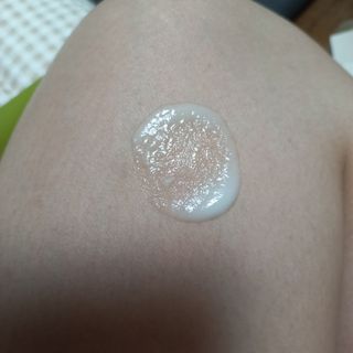 [후르디아] 아보카도 비건 약산성 효소필링젤 — 5점을 준 리뷰어가 2021년 9월 올린 사용 사진