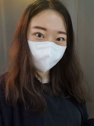 [이지아 마스크] 애니가드 더솔루션마스크, 블랙N화이트 KF94 대형 — 4점을 준 리뷰어가 2021년 3월 올린 사용 사진