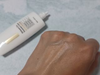 하이브리온 [쿠팡]멜라제로 시카엑소좀 크림 50ml PDRN 줄기세포 주름 미백기능성 피부과 병원입점, 1개, 50g — 5점을 준 리뷰어가 2025년 7월 올린 사용 사진
