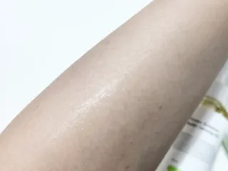 [녹산] 그린 솔루션 멀티 클렌징 오일 + 그린 솔루션 멀티 바디 미스트 — 4점을 준 리뷰어가 2022년 11월 올린 사용 사진