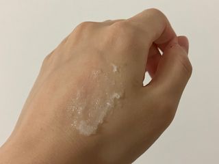 닥터시드 페퍼민트 앤 레몬 비건 비듬케어 쿨 탈모 두피 스크럽 샴푸 — 5점을 준 리뷰어가 2024년 7월 올린 사용 사진