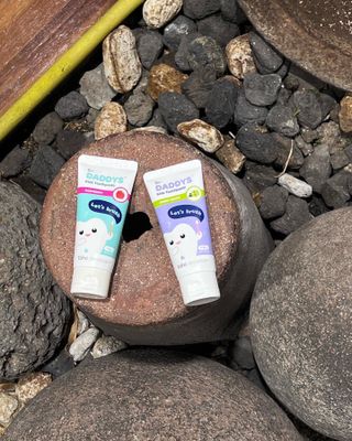 닥터데디스 안심저불소 키즈치약 (라즈베리, 청포도향 중 택 1) 60g +  여행용 미니 치약 15g — 5점을 준 리뷰어가 2022년 8월 올린 사용 사진
