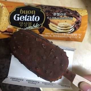 롯데제과 본젤라또 비스킷&바닐라카라멜바, 본젤라또 베리쇼콜라컵 — 5점을 준 리뷰어가 2021년 12월 올린 사용 사진