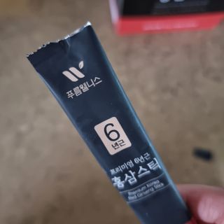 [푸름웰니스] 프리미엄 6년근 홍삼스틱 3mg x 100포 — 5점을 준 리뷰어가 2022년 3월 올린 사용 사진
