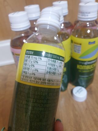 더그레잇티 콤부차 300ml *12개입 (오리지널 6개+베리리치 6개) — 5점을 준 리뷰어가 2022년 7월 올린 사용 사진